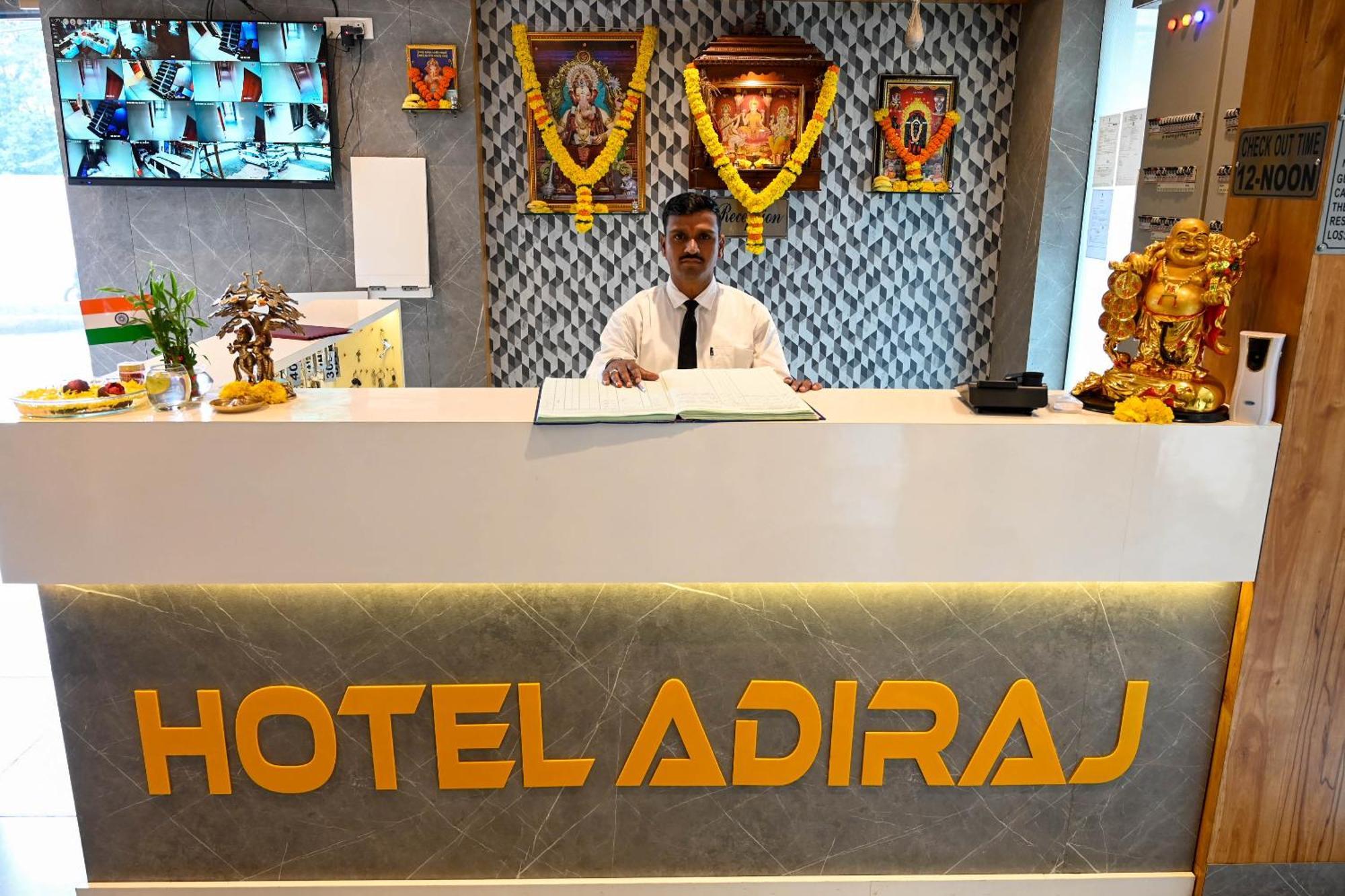 Adiraj Residency Hotel Navi Mumbai Buitenkant foto