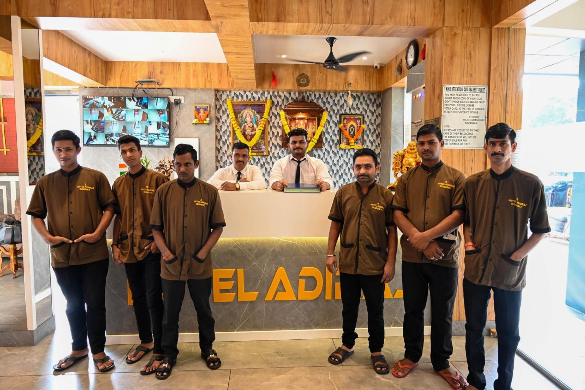 Adiraj Residency Hotel Navi Mumbai Buitenkant foto