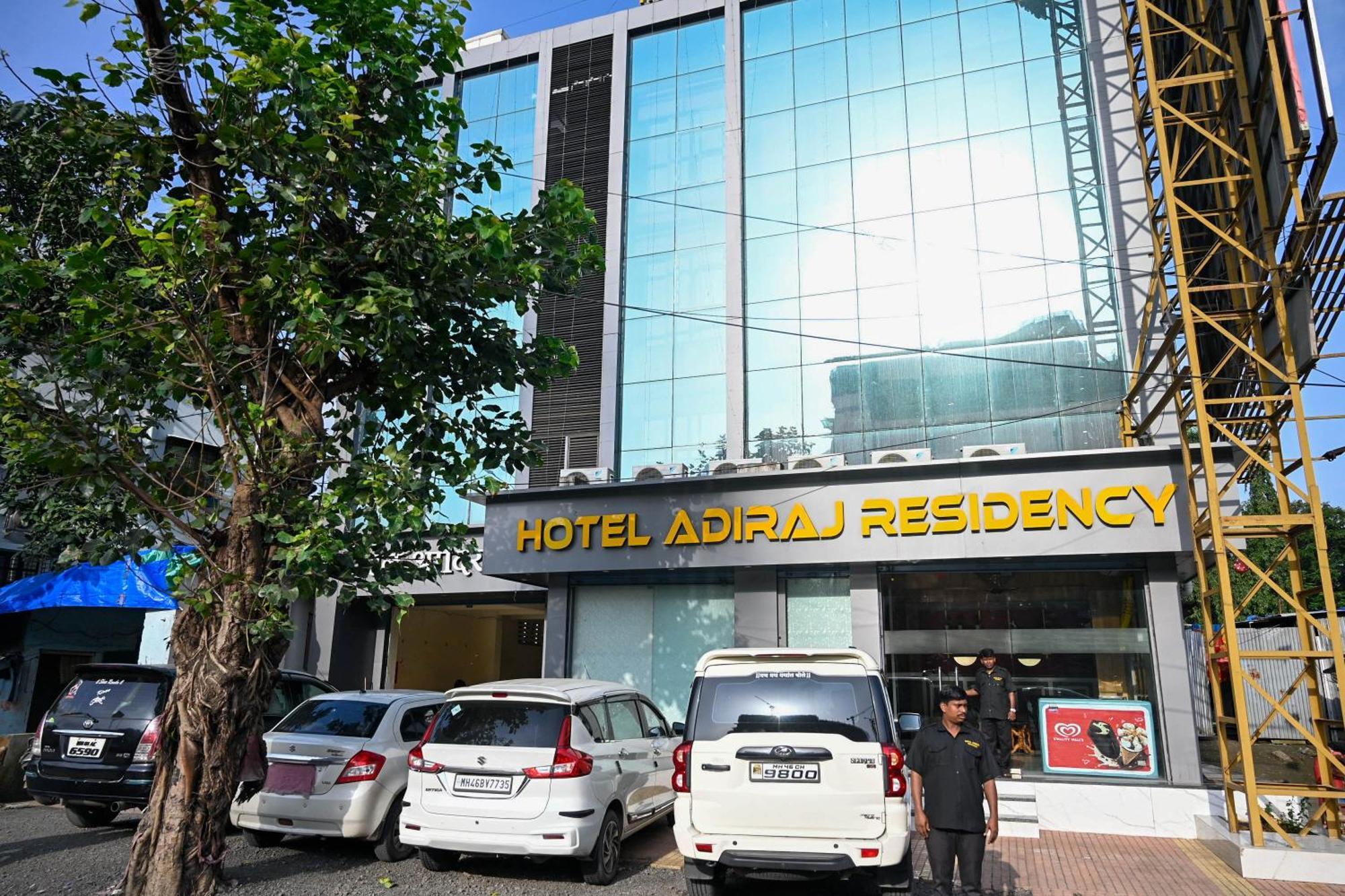 Adiraj Residency Hotel Navi Mumbai Buitenkant foto